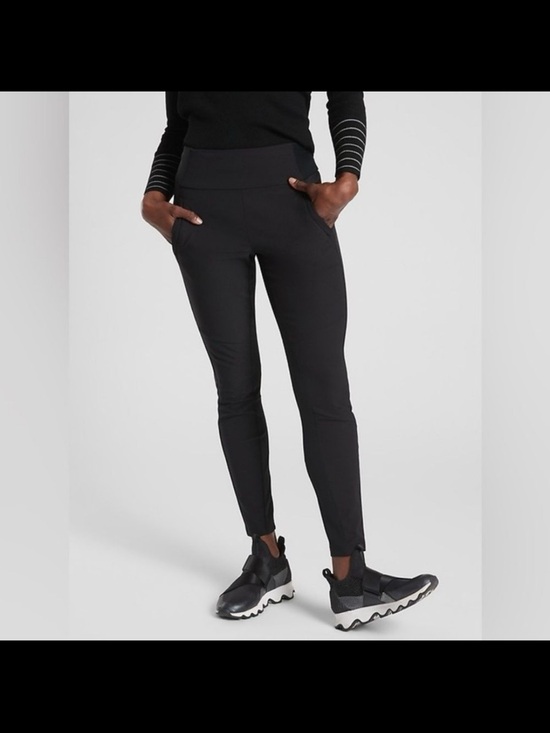 Athleta Pants - Athleta Headlands Hybrid Trek Tight in Black Size 4